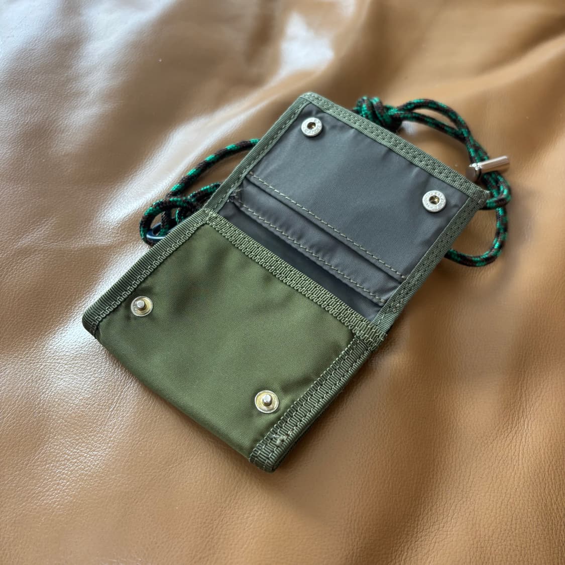 PORTER SACAI 포터 사카이 월렛 지갑 올리브 카키 상품이미지3