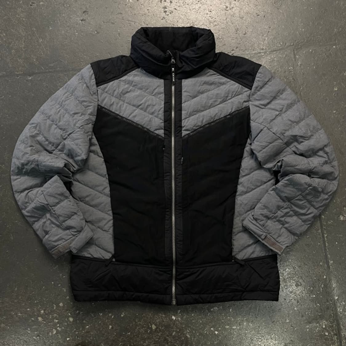 105 블랙야크 경량패딩  상품이미지1