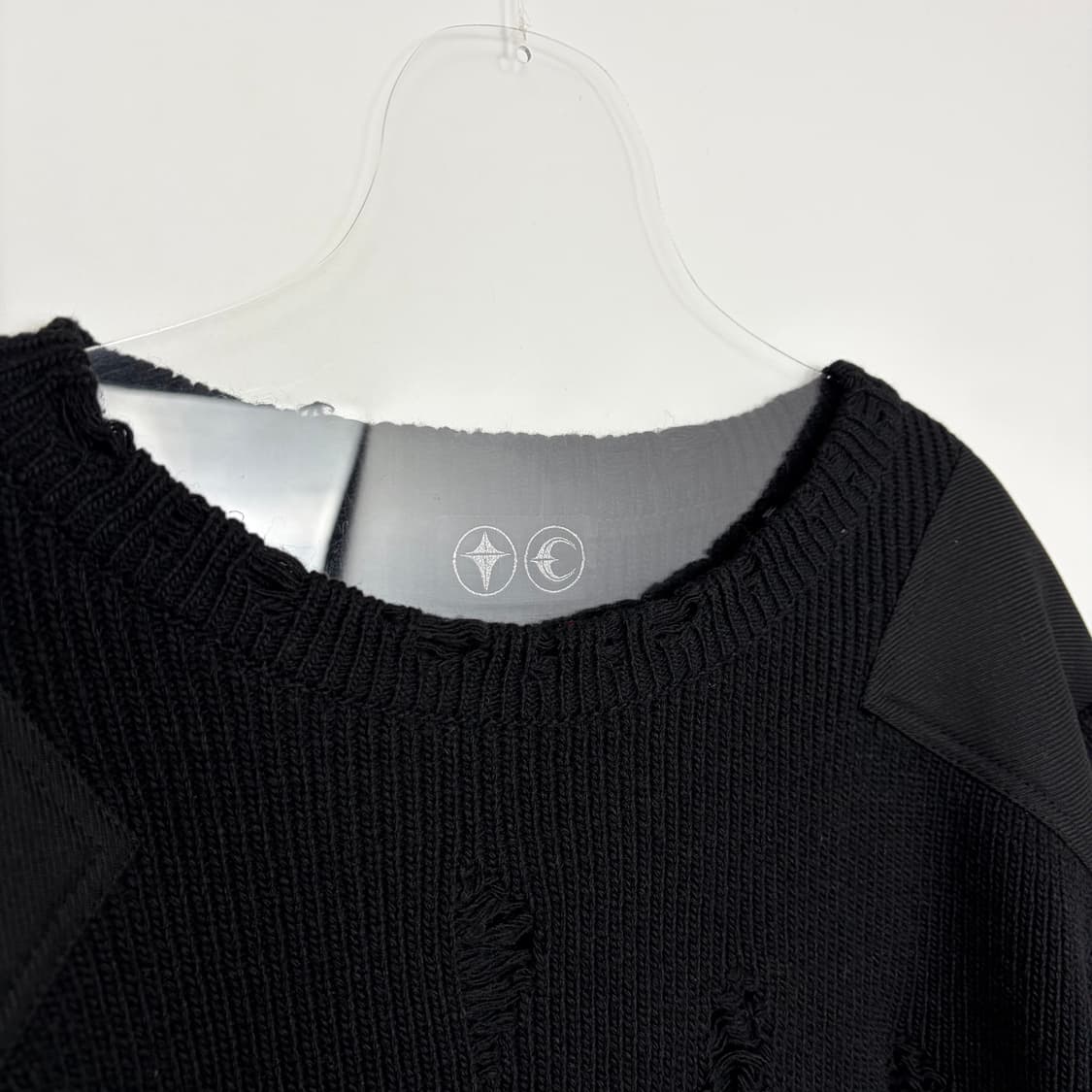 떠그클럽 베를린 디스트로이드 패치 니트 티셔츠 상품이미지2