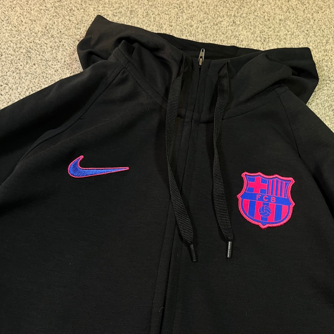 나이키 바르셀로나 반집업 후드티 상품이미지2