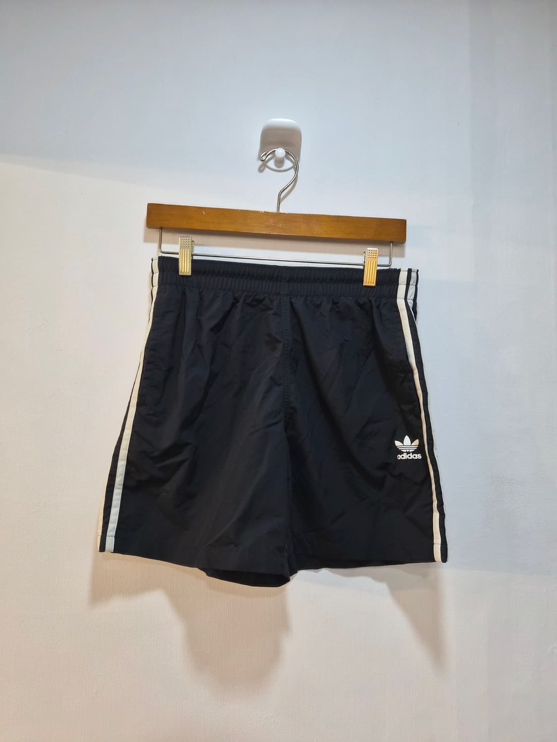 L) 아디다스 삼선 반바지 팝니다 상품이미지1