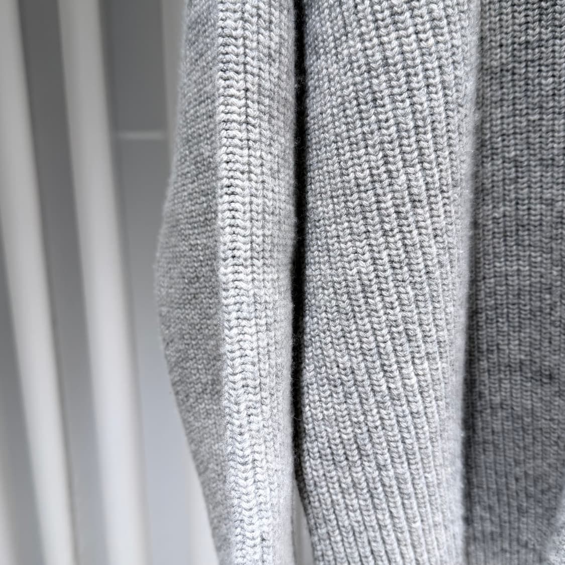 L / 셀린느 울 로고 오버사이즈 그레이 니트 상품이미지4