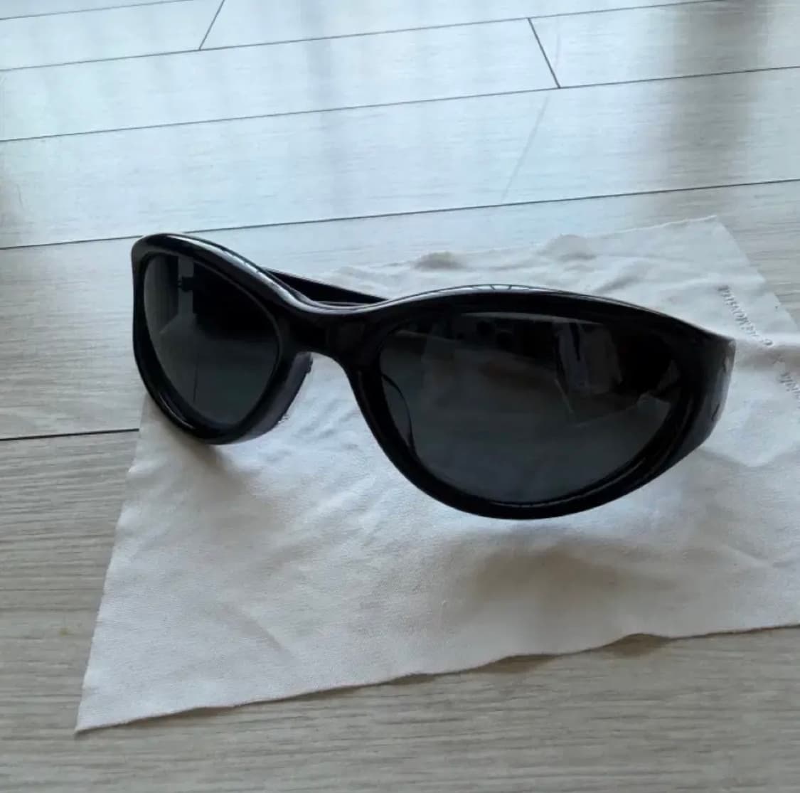 젠틀몬스터 x 메종마르지엘라 선글라스 MM105 상품이미지4