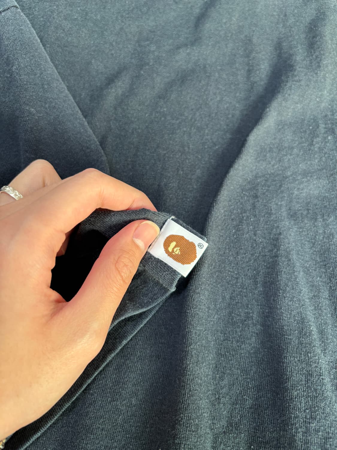 [예약중] 베이프 카모 로고 반팔 m사이즈 상품이미지5