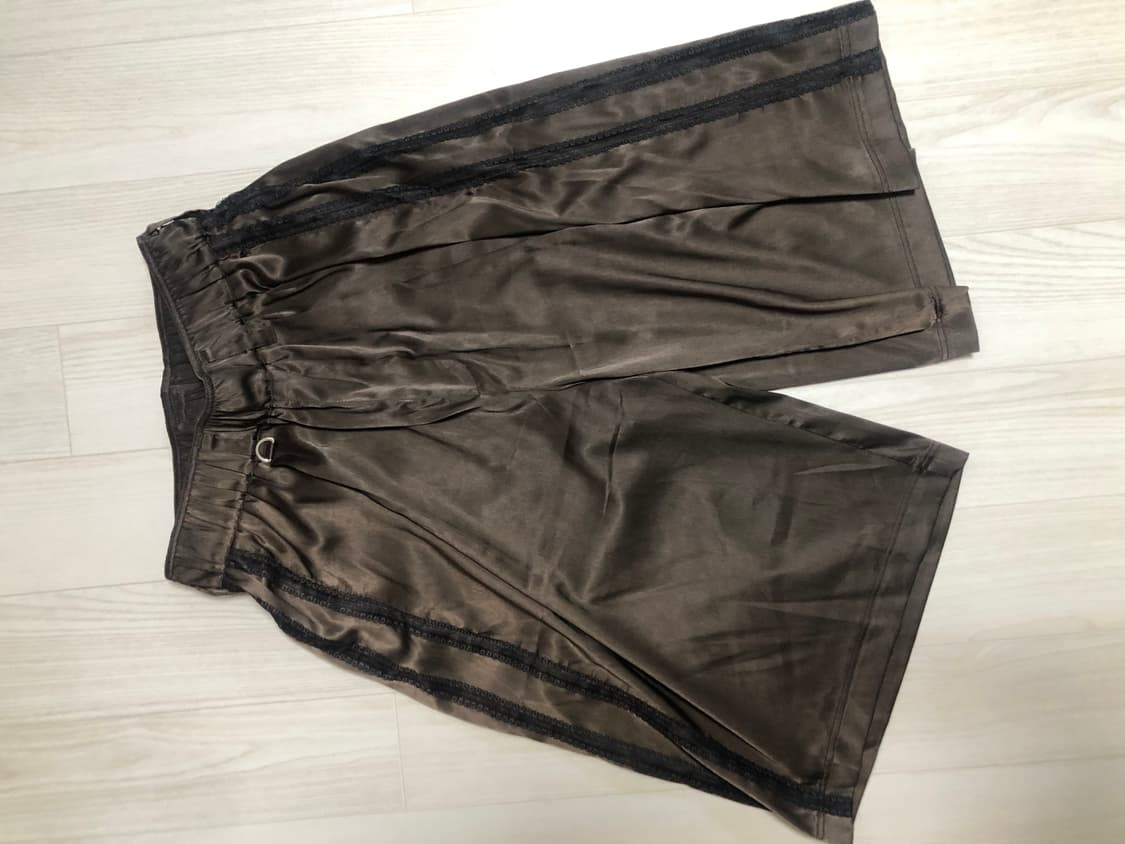 밀로우먼 새틴 레이스 반바지 상품이미지1