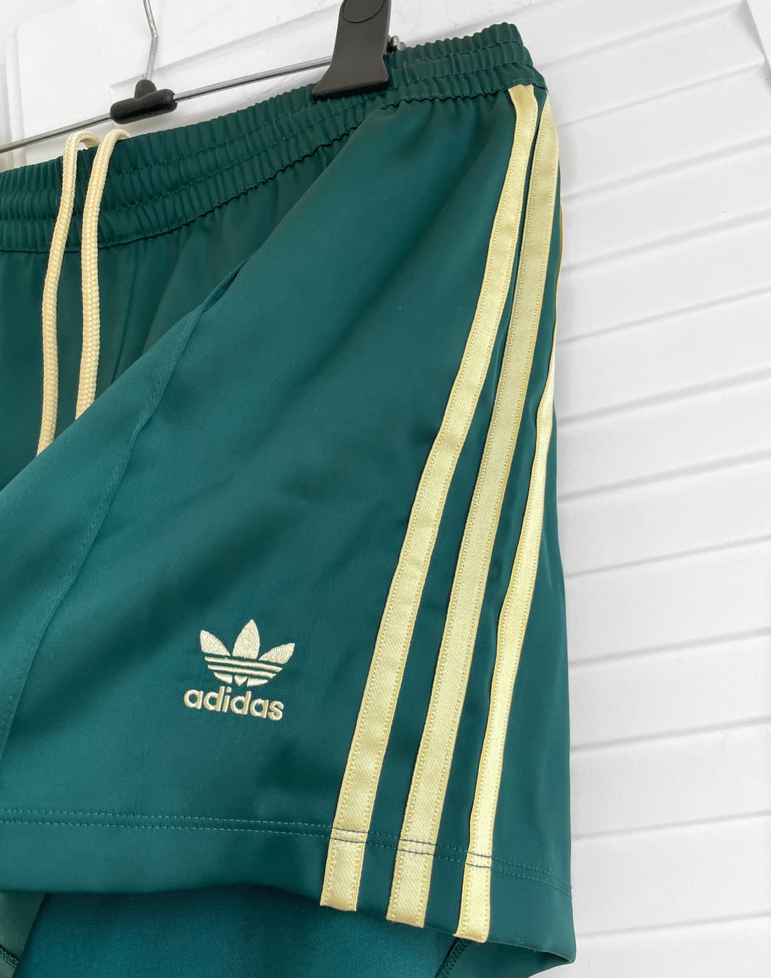 (새상품) Adidas 아디다스 새틴 트랙 쇼츠 M (정가 55,000원 상품이미지3