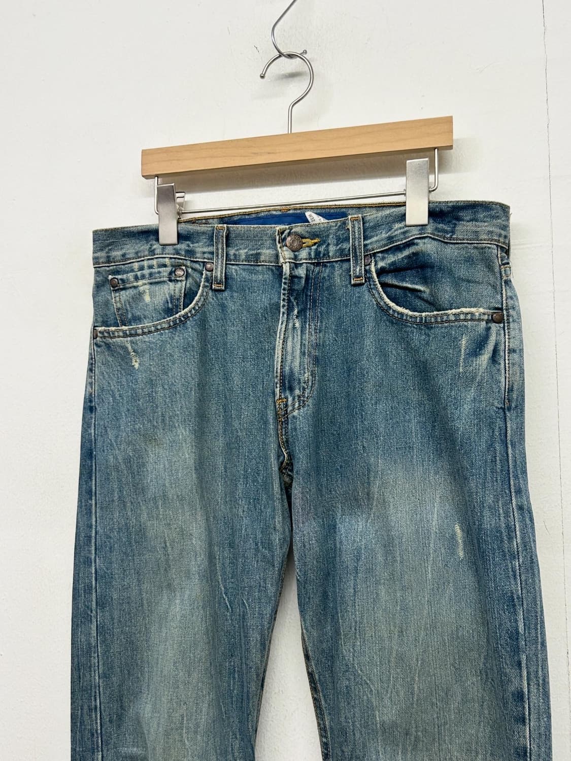 리바이스 527 로우라이즈 Y2K 스타일 워싱 부츠컷 상품이미지2