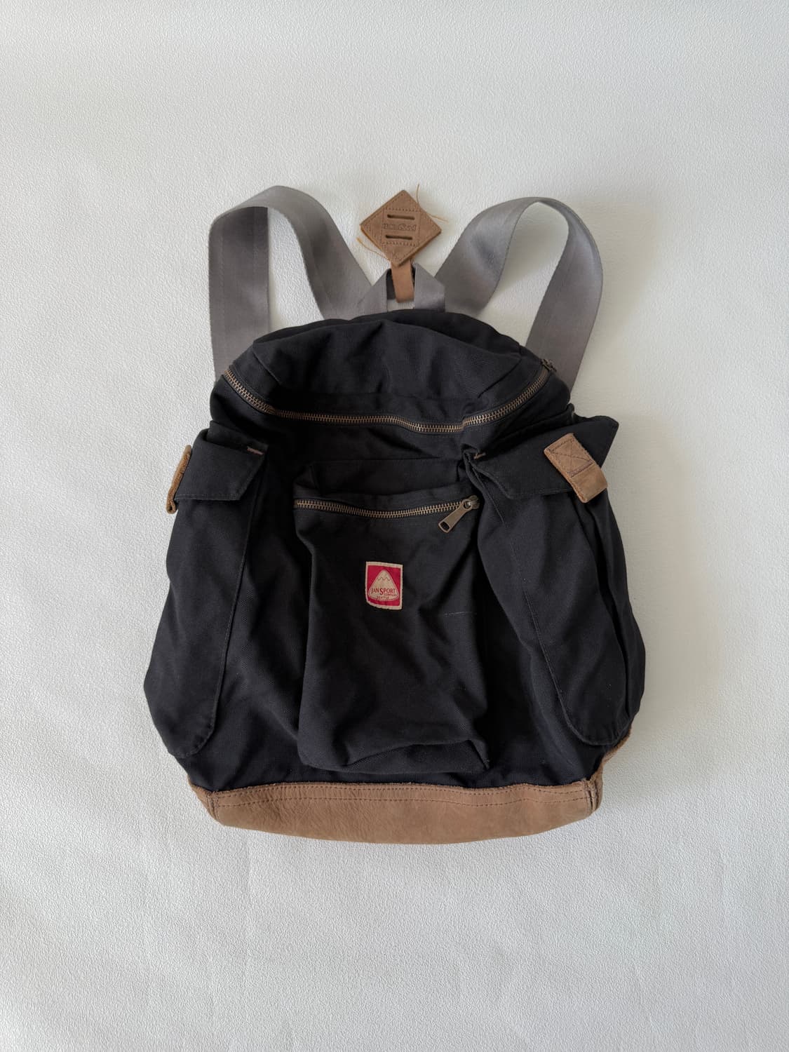 잔스포츠(JANSPORT) 백팩 상품이미지1