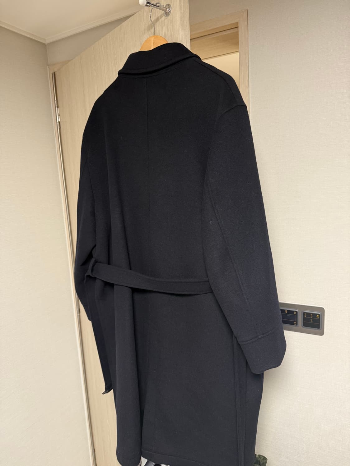 아워셀브스 벨티드 발마칸 코트 다크네이비 3사이즈 팝니다 상품이미지4