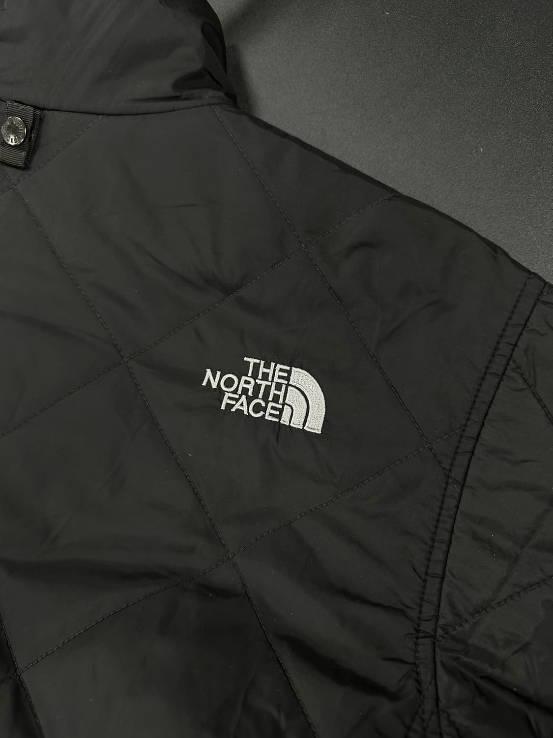 노스페이스 경량 패딩 집업 블랙 상품이미지6