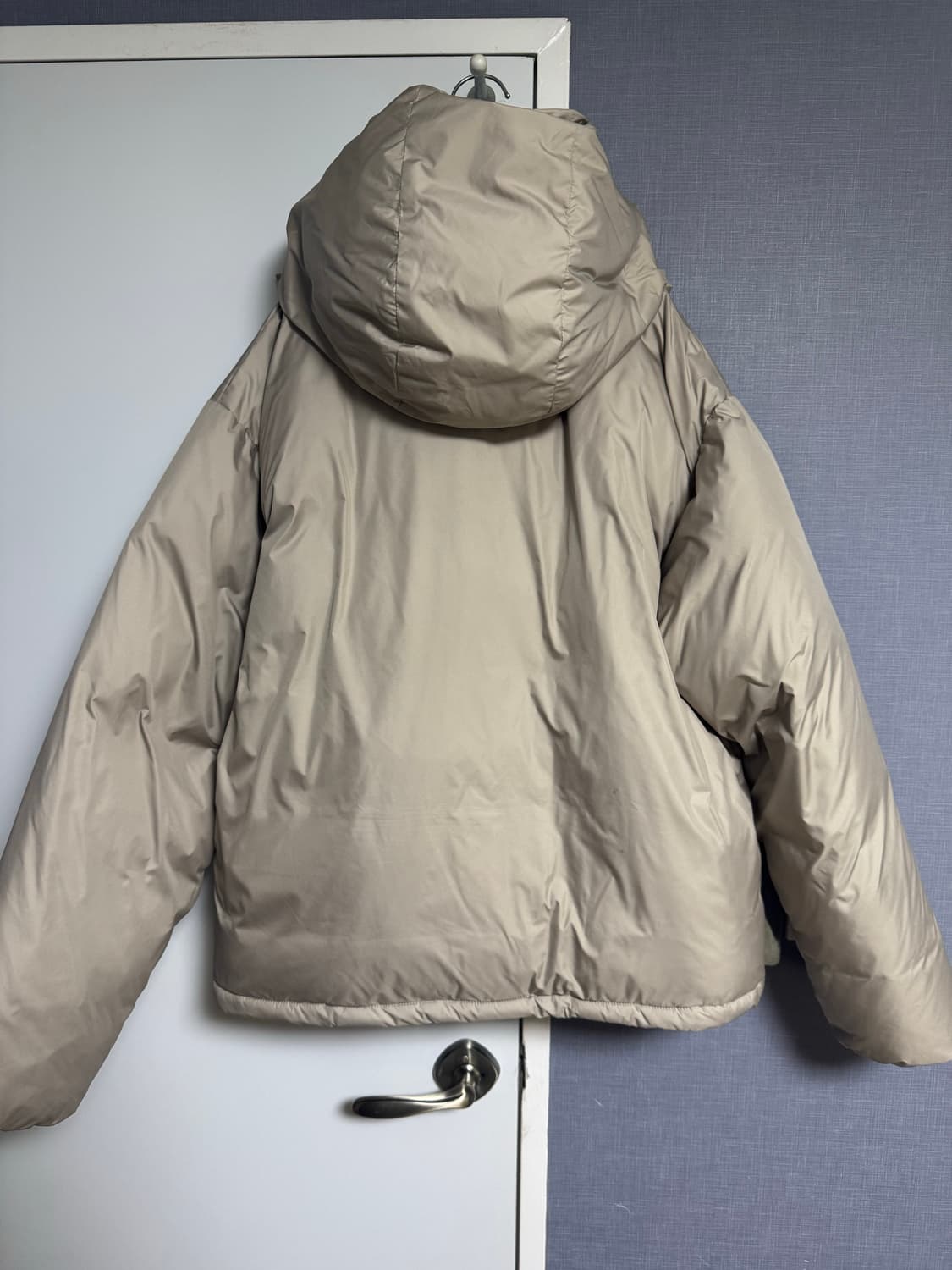 큐컴버스 숏패딩 상품이미지3