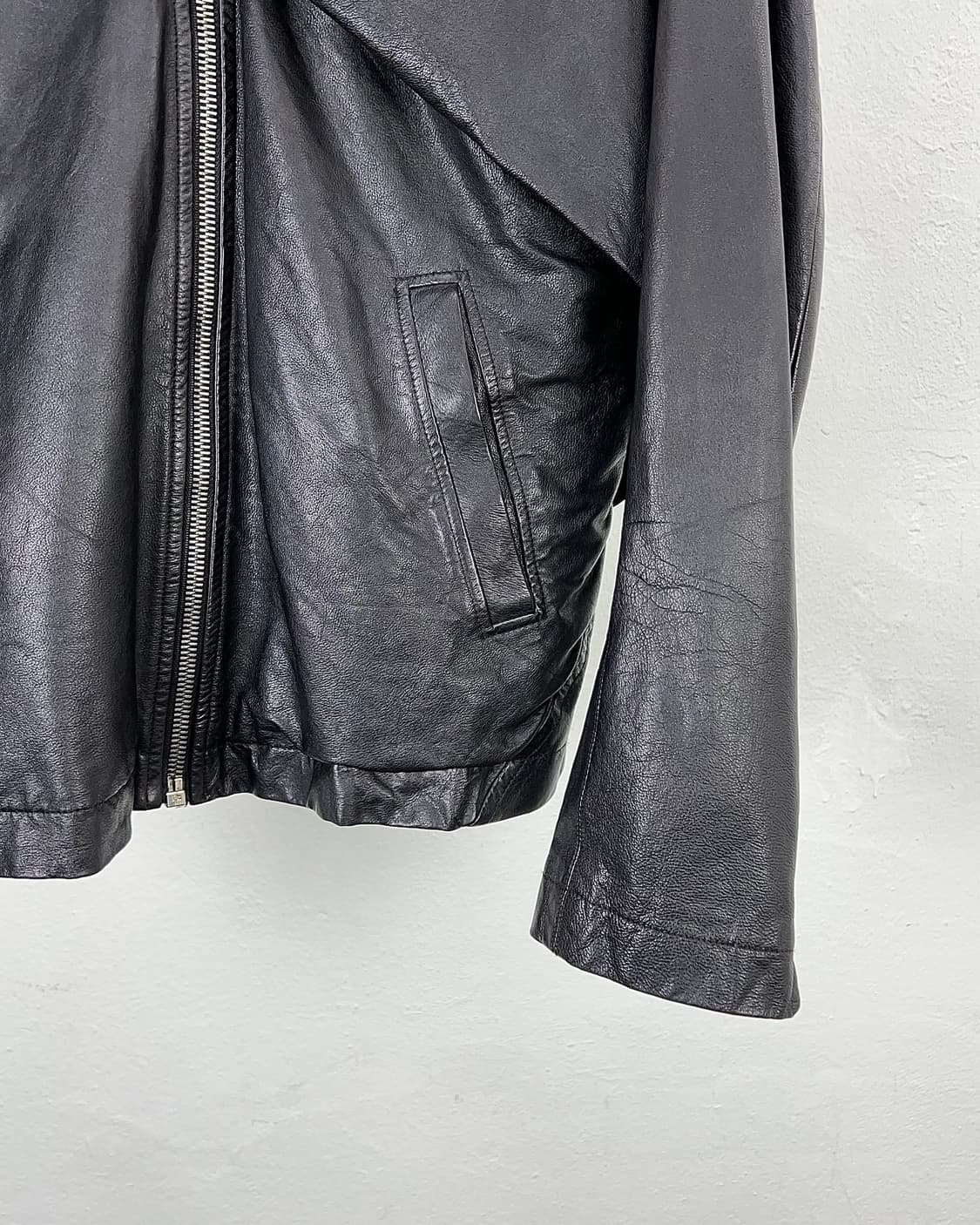 릭 오웬스 11ss 컬렉션 앤섬 드레이프 디멘셔널 카우 레더 자켓 상품이미지6