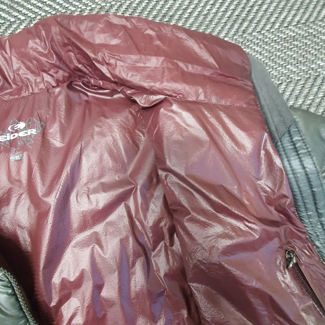 아이더 구스다운 경량패딩 남자105 상품이미지6