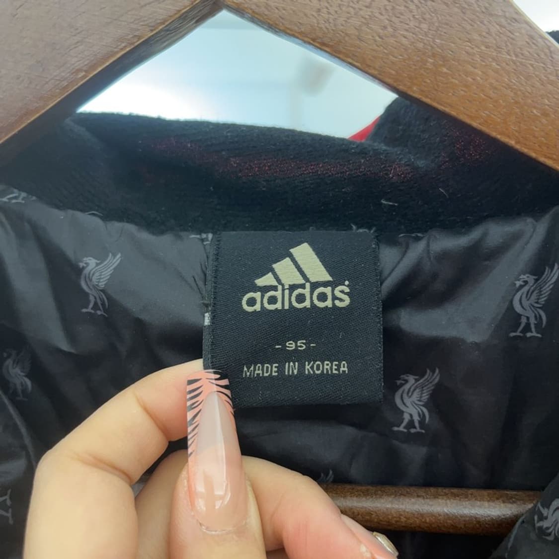 아디다스 올드스쿨 로고플레이 리버풀 덕다운 패딩 95 C08295 상품이미지5