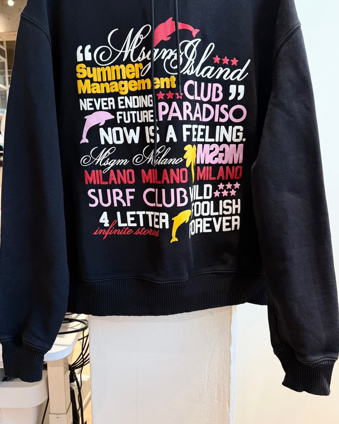 msgm 블랙 그래픽과 로고 프린팅 후디  상품이미지6