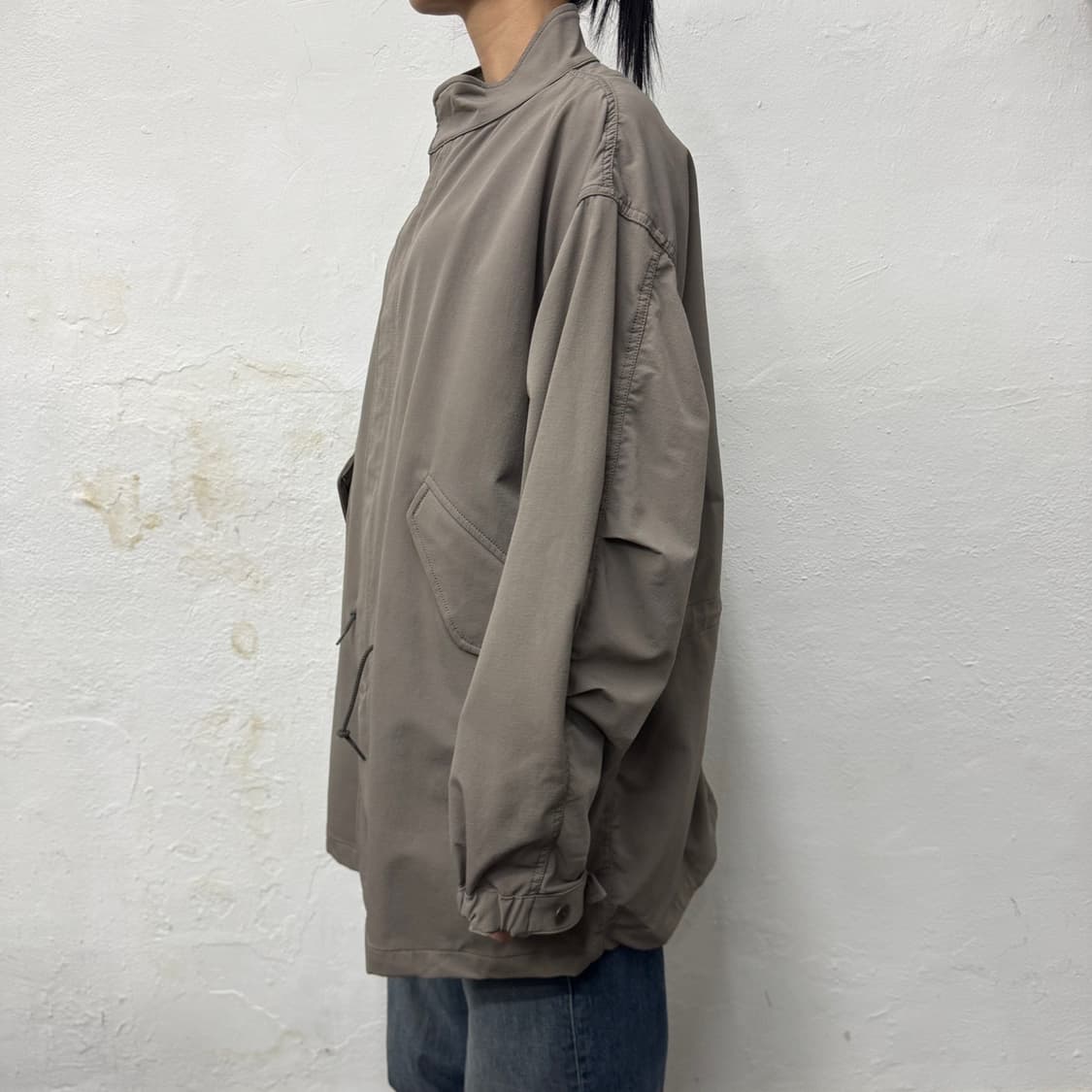 BEAUTY&YOUTH 23ss 베이지컬러 나일론 혼방 필드 자켓 상품이미지2