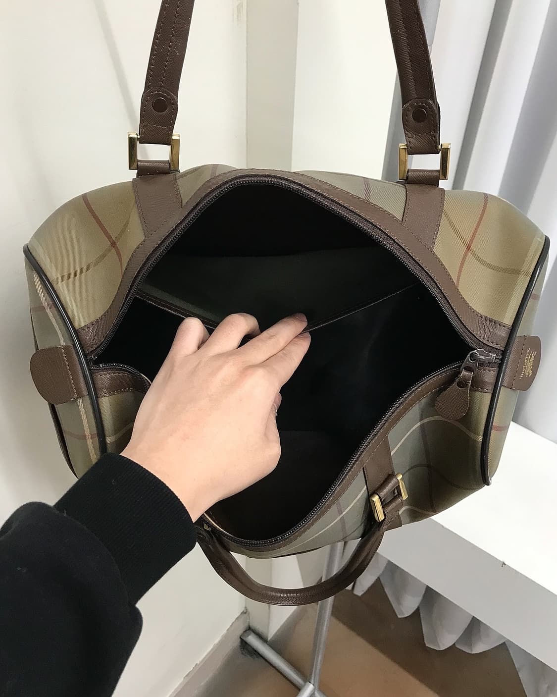 버버리 로고 체크 보스턴백 상품이미지8