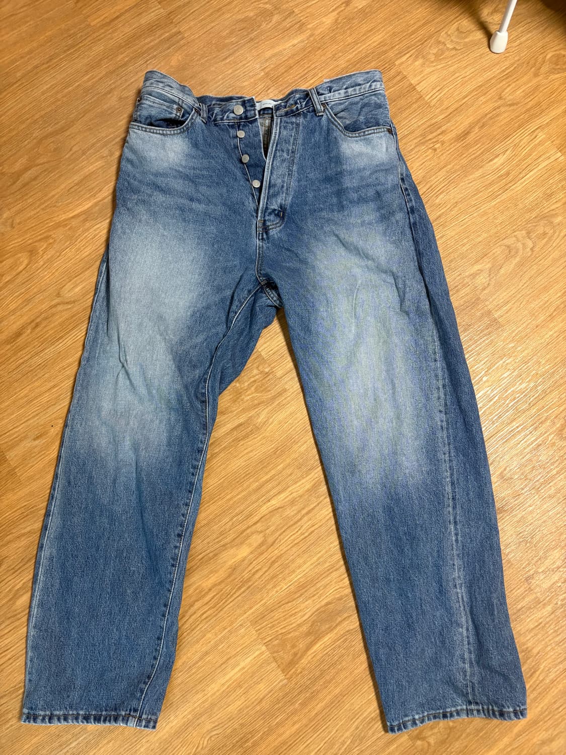 아워셀브스 오가닉 코튼 와이드 테이퍼드 워시드 블루 상품이미지1