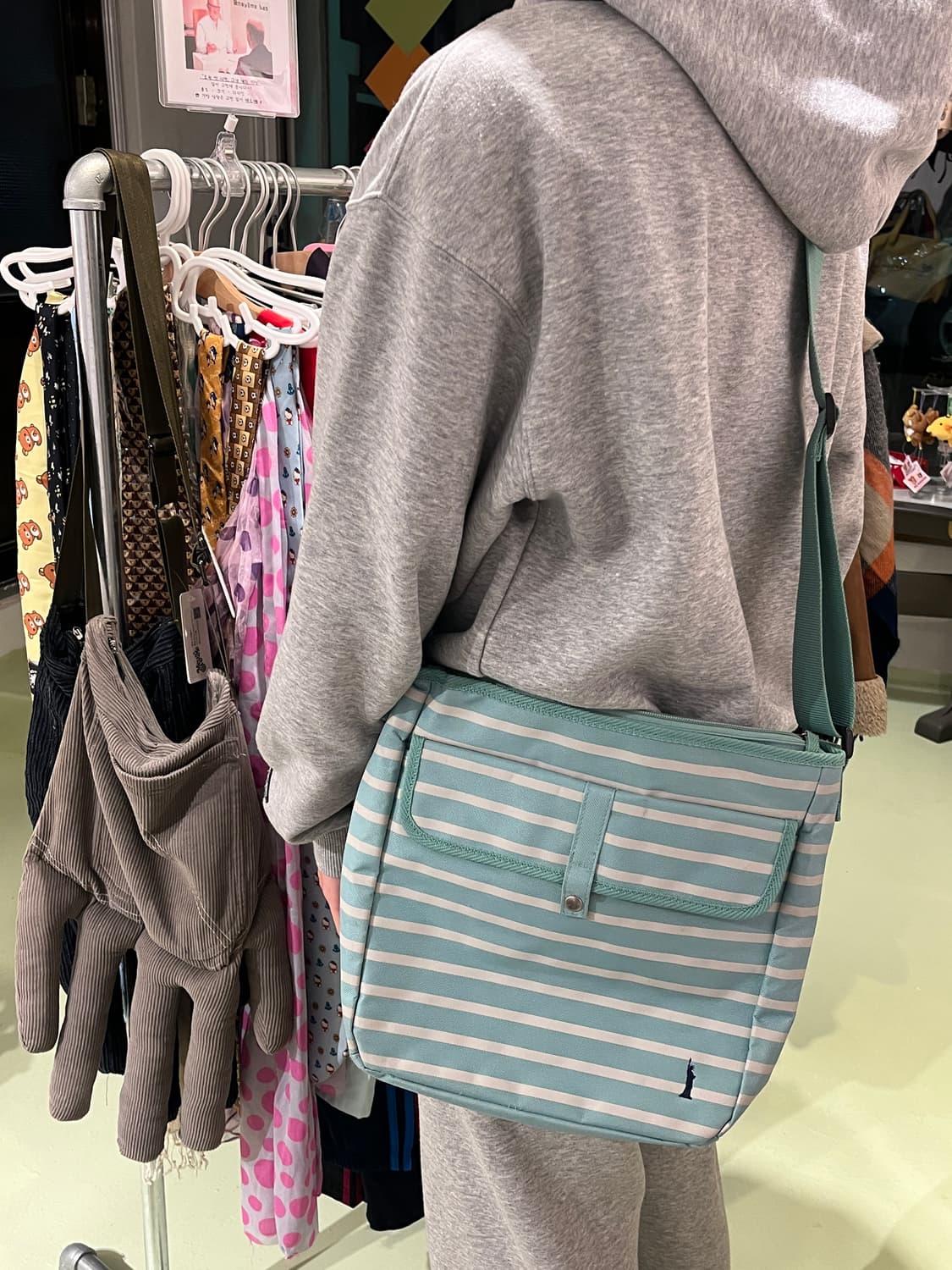 이스트보이 민트 스트라이프 크로스백 🍵 상품이미지2