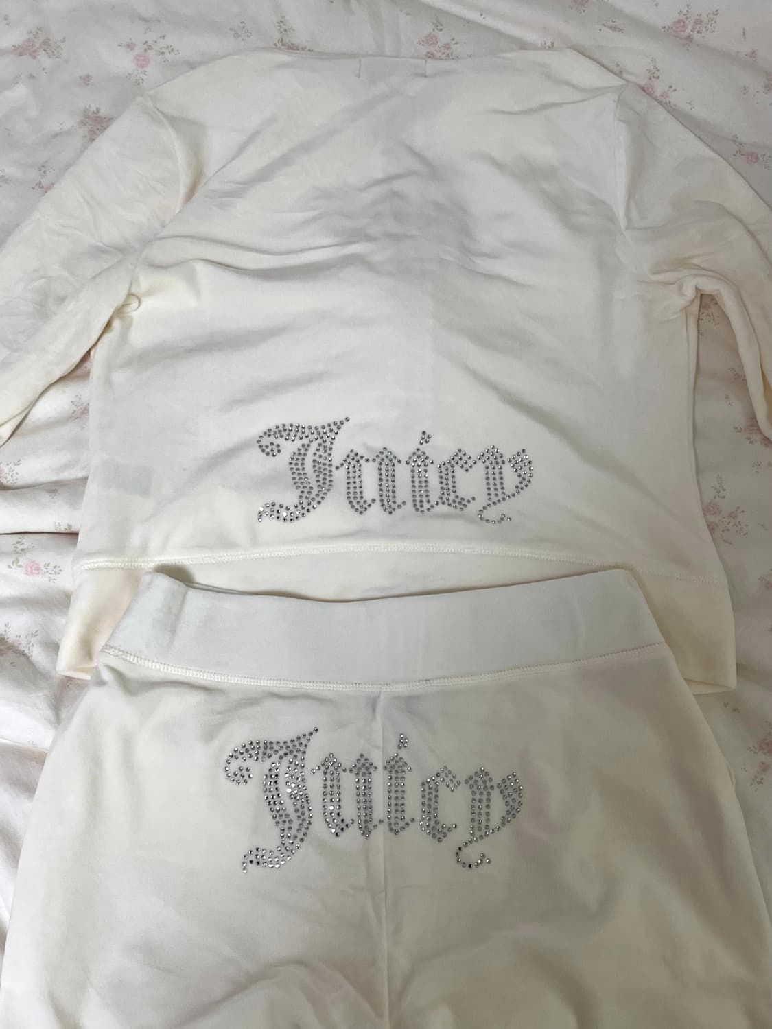 쥬시꾸뛰르 오이스터 벨루어 집업 반바지 집업 세트 상품이미지1