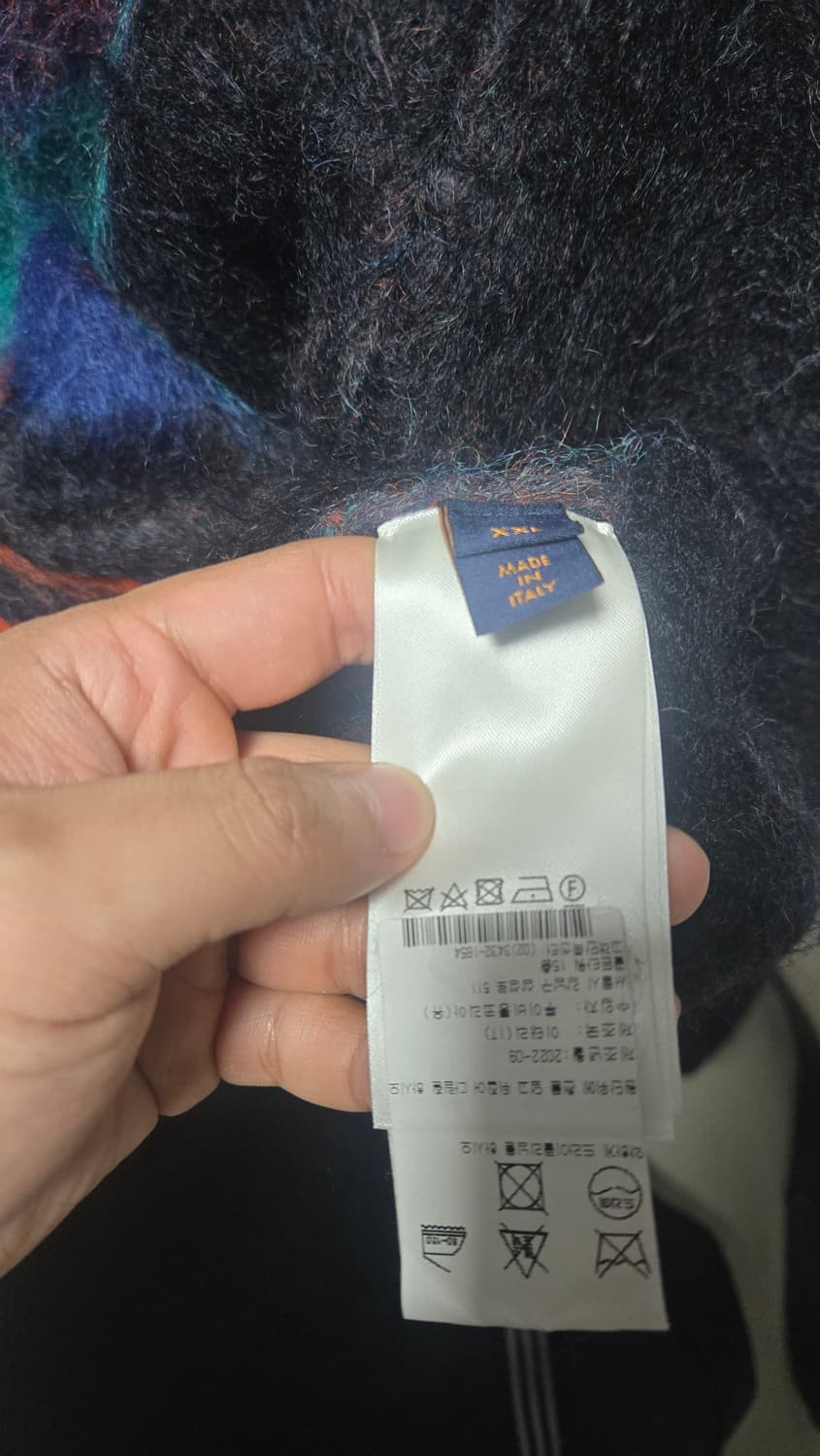 루이비통 버터플라이 모헤어 니트xxl 상품이미지3