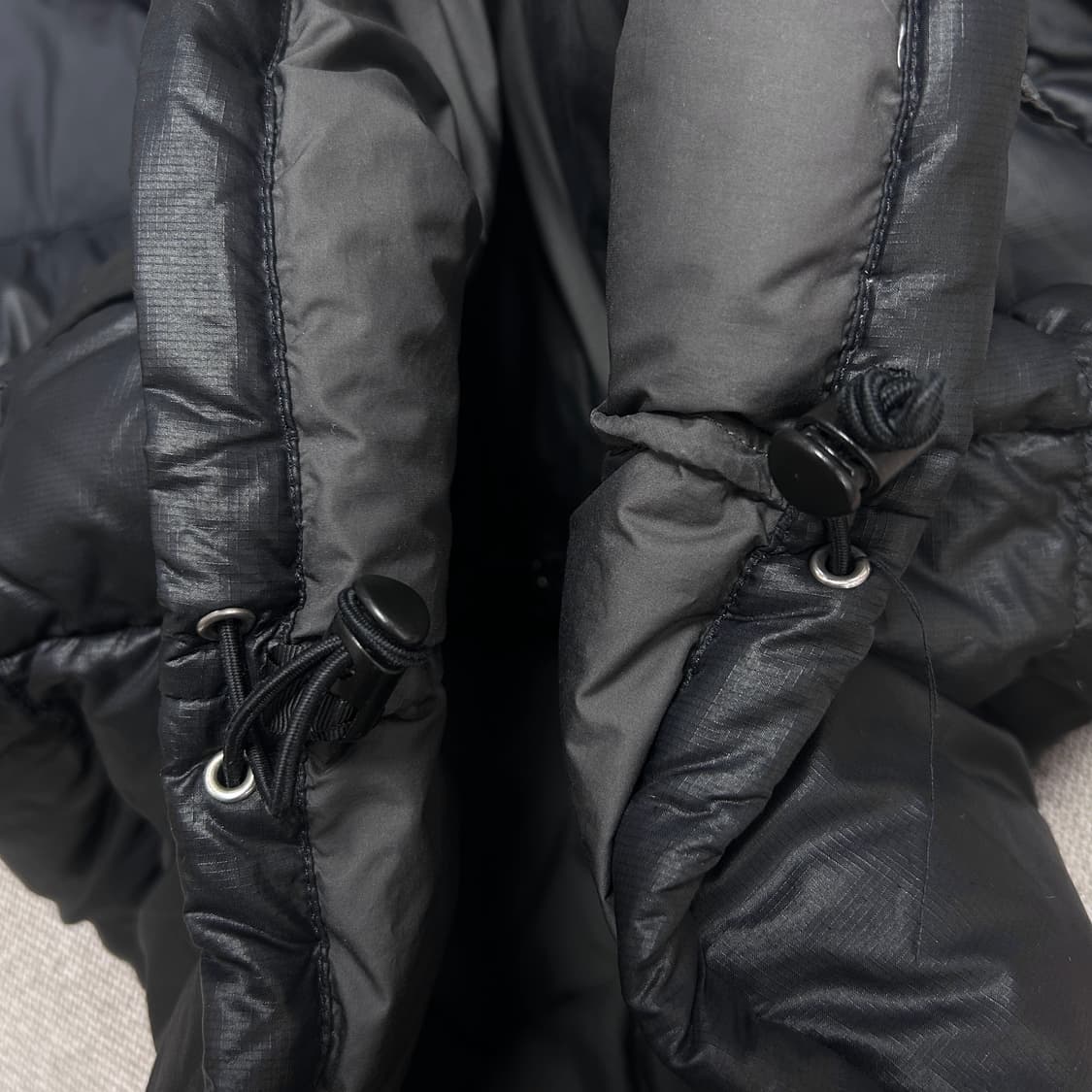 (해외판)노스페이스 블랙 눕시700 패딩(M) 상품이미지9