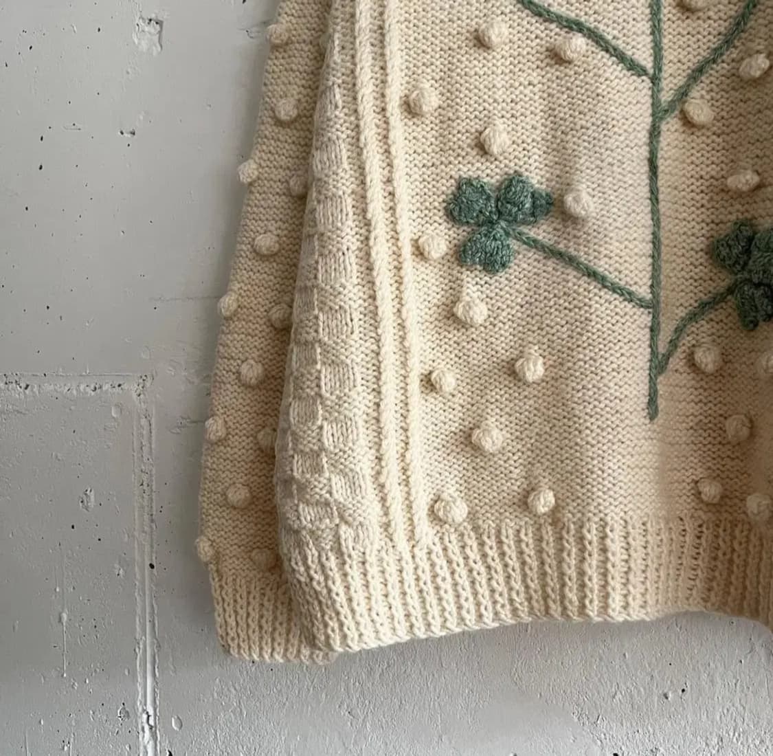 빈티지 클로버 폼폼이 니트 상품이미지3