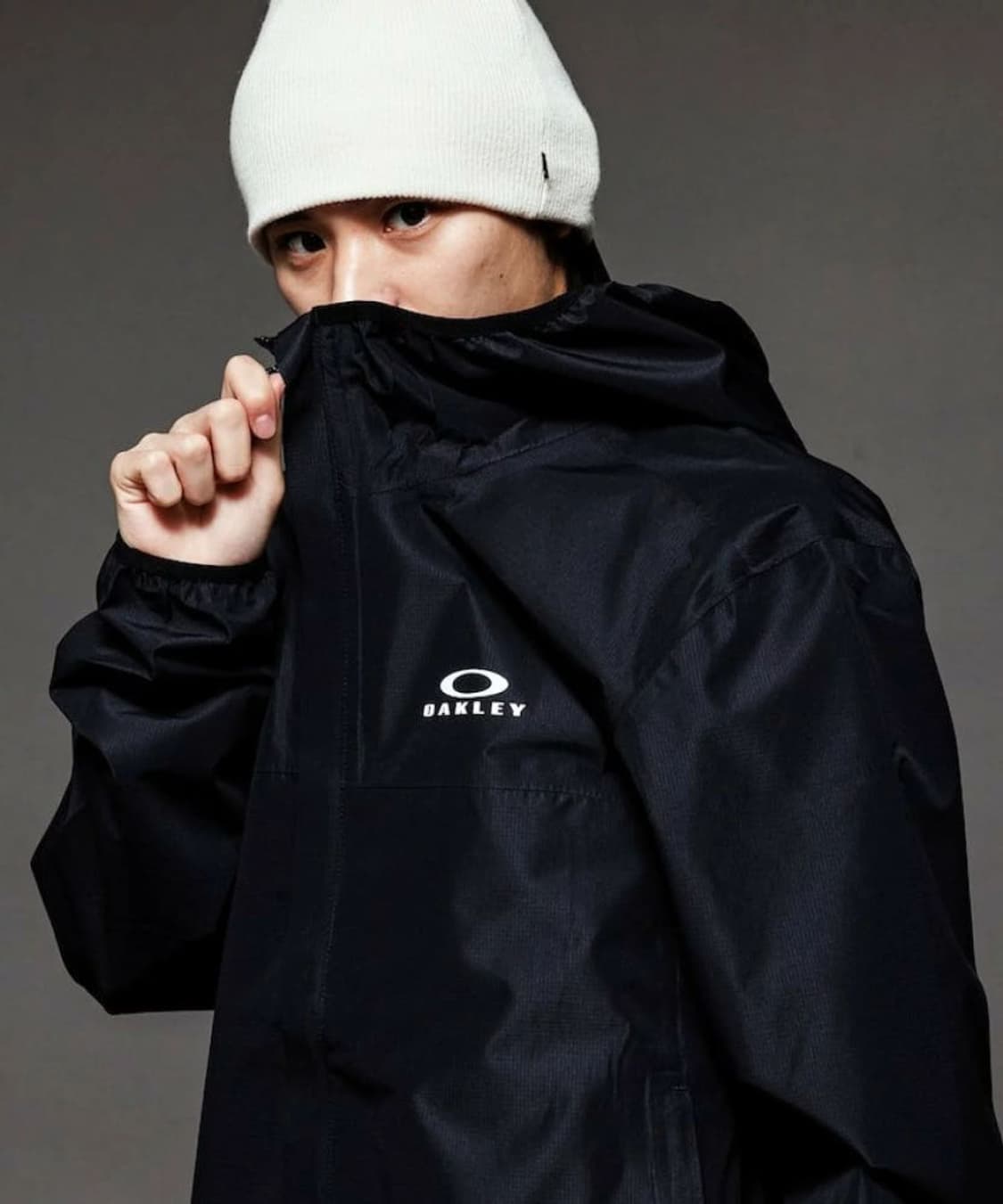 새제품L,XL) 오클리 엘리먼츠 쉘자켓2.0 블랙아웃 FOA406090 상품이미지2