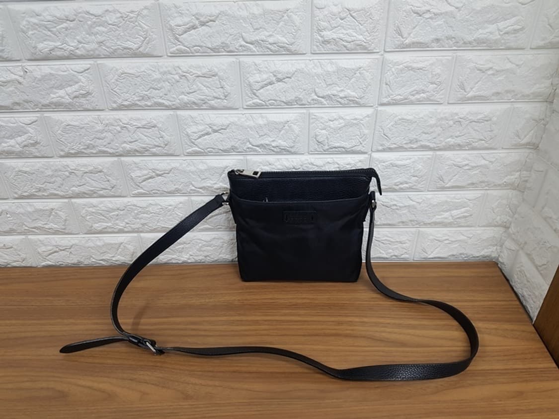 구찌 GG 크로스백 (정품 510339 나일론 블랙) 상품이미지1