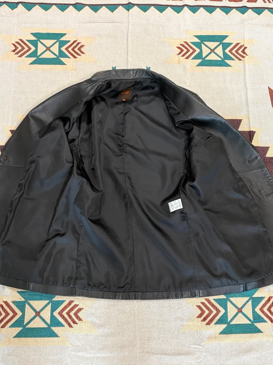 G•Limit 양가죽 투버튼 클래식 블레이저 상품이미지4