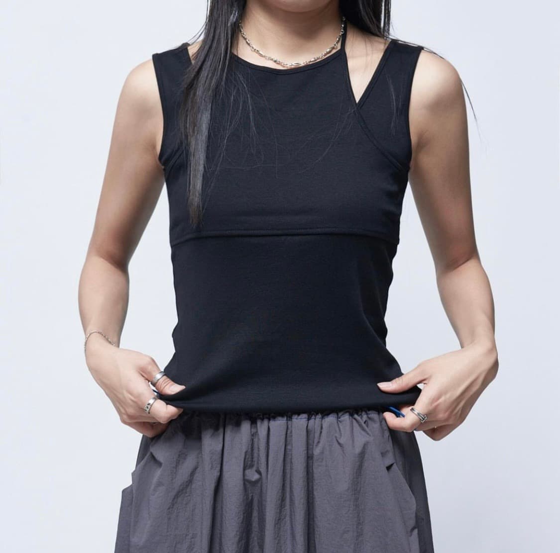 [새상품]THEILMA 더일마 레이어드 홀터나시 화이트 상품이미지1