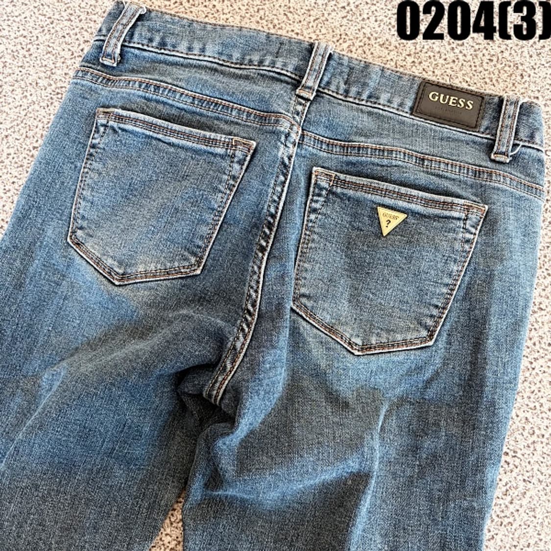 [61(25)] 게스 여성 부츠컷 절개 디테일 데님 팬츠 0204(3) 상품이미지6