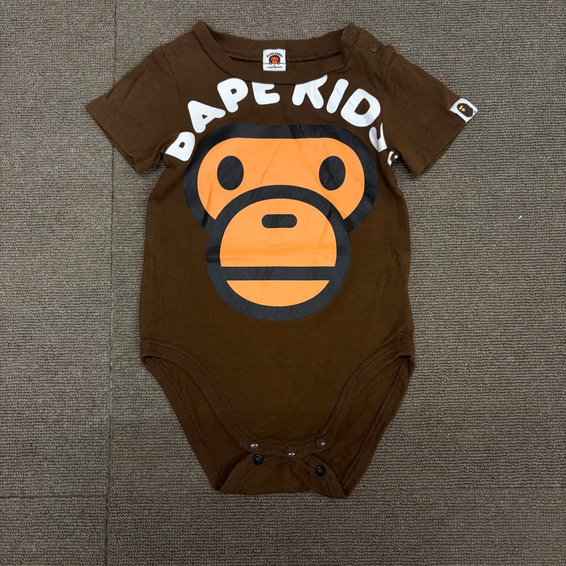 키즈 bape 베이프 베이비 마일로 페이스 바디수트 브라운 70 상품이미지2