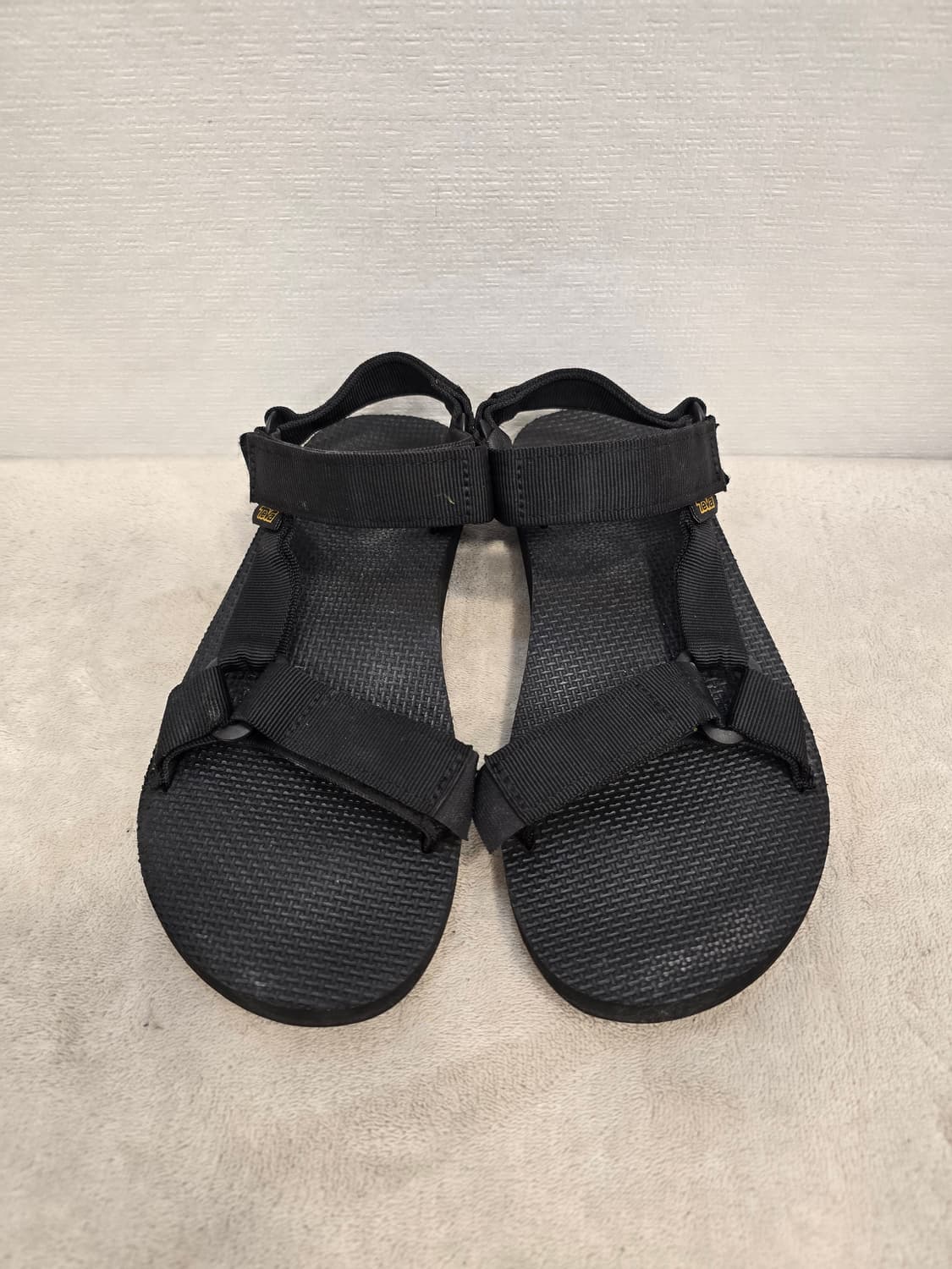 테바 블랙 스트랩 샌들 250 상품이미지2