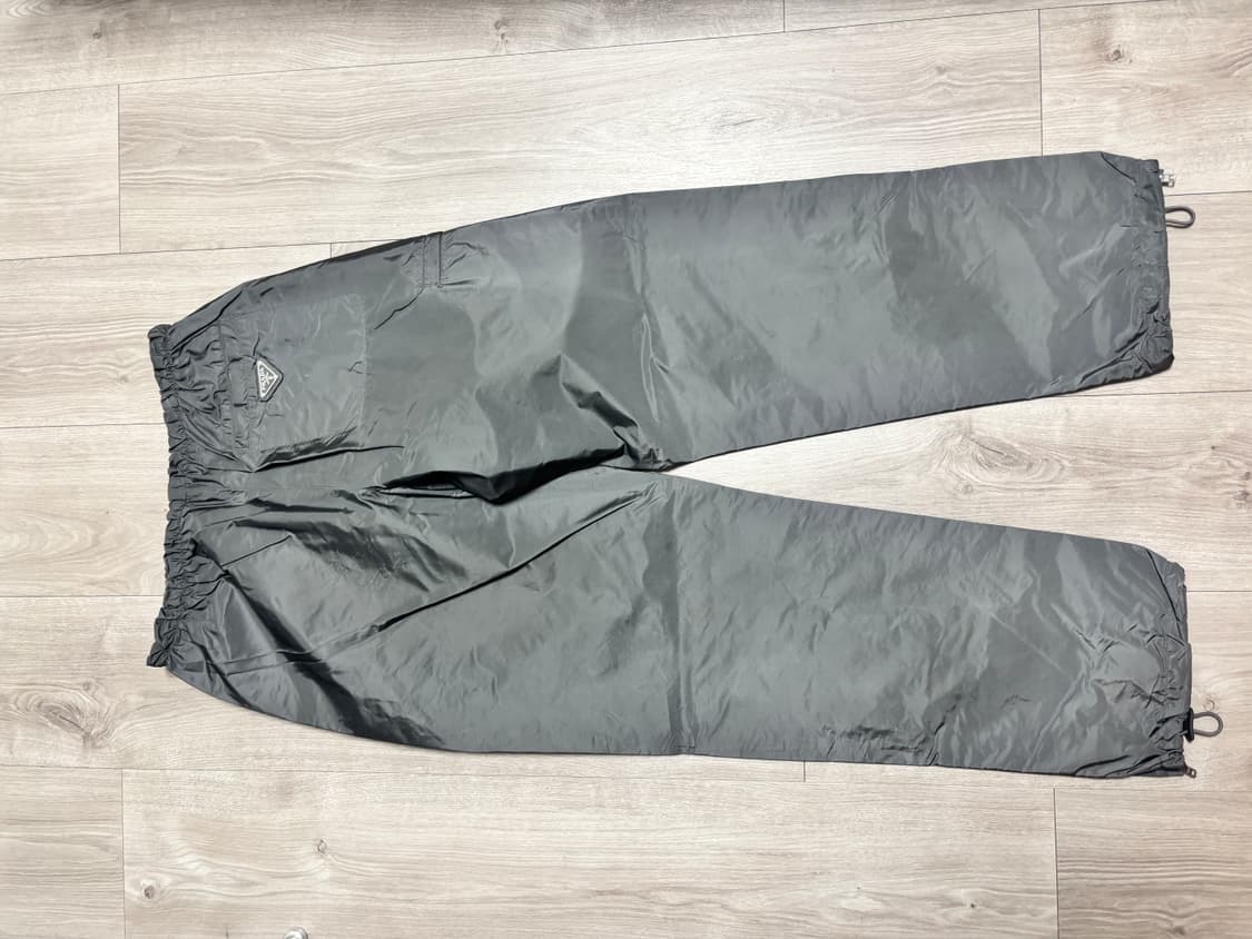 프라다 개버딘 re-nylon 팬츠 그레이 M 상품이미지6