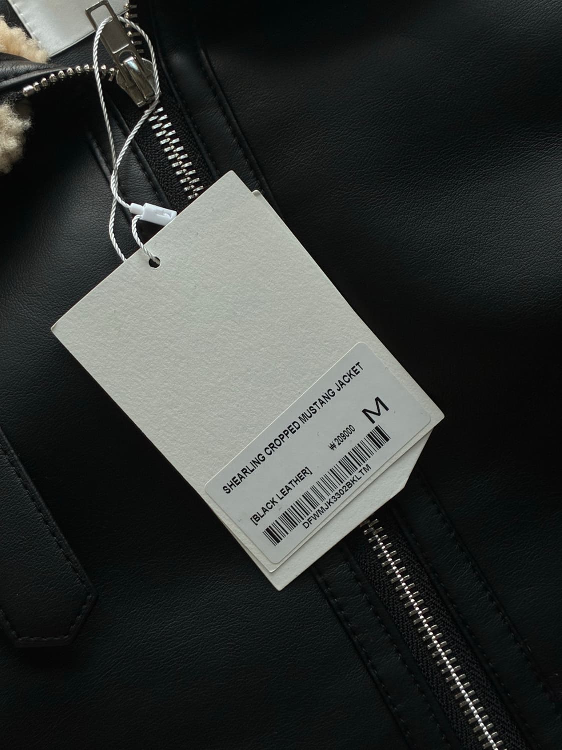 (새상품)(M) 드로우핏 우먼 시어링 크롭 무스탕 자켓 BLACK 판매 상품이미지8