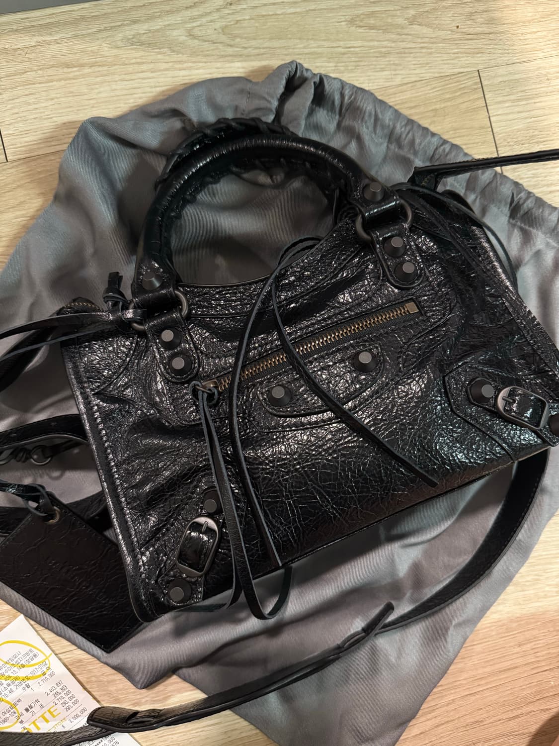 발렌시아가 르 시티 미니 블랙 브라스 상품이미지2