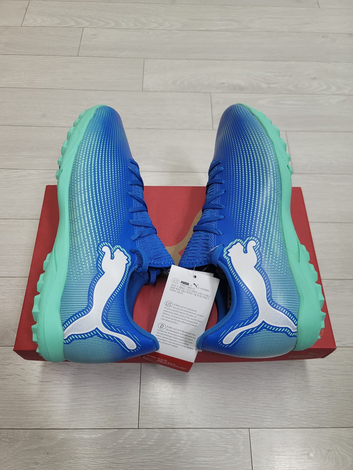 (280)푸마 풋살화 퓨처 7 플레이 TT[대전 직거래도 가능] 상품이미지1