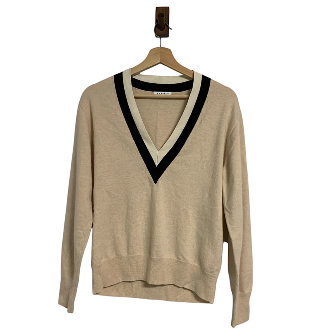 산드로 여성 울 캐시미어 혼방 브이넥 니트 2 상품이미지1