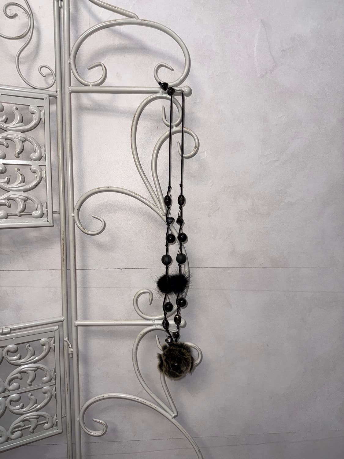 Black fur flower beads necklace  상품이미지5