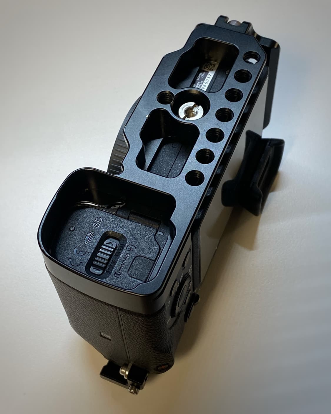 소니 a6400 바디 + 스몰리그케이지, 선가이드, 충전 배터리 키트 상품이미지6