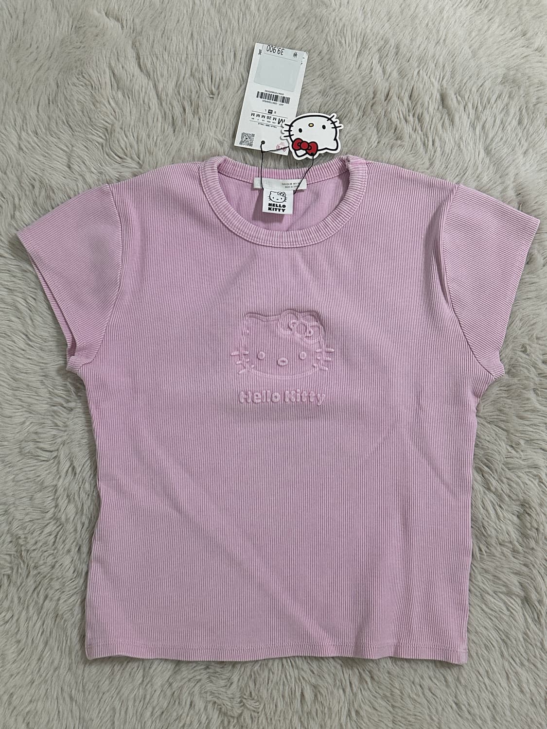 Zara hello kitty © 2025 sanrio 워싱처리 티셔츠 상품이미지3