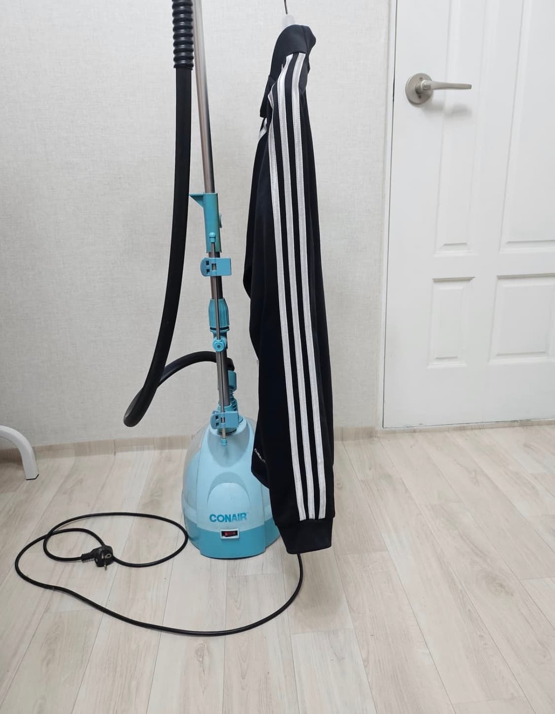 레알마드리드 챔피언스리그 아디다스 트레이닝탑 블랙 상품이미지4