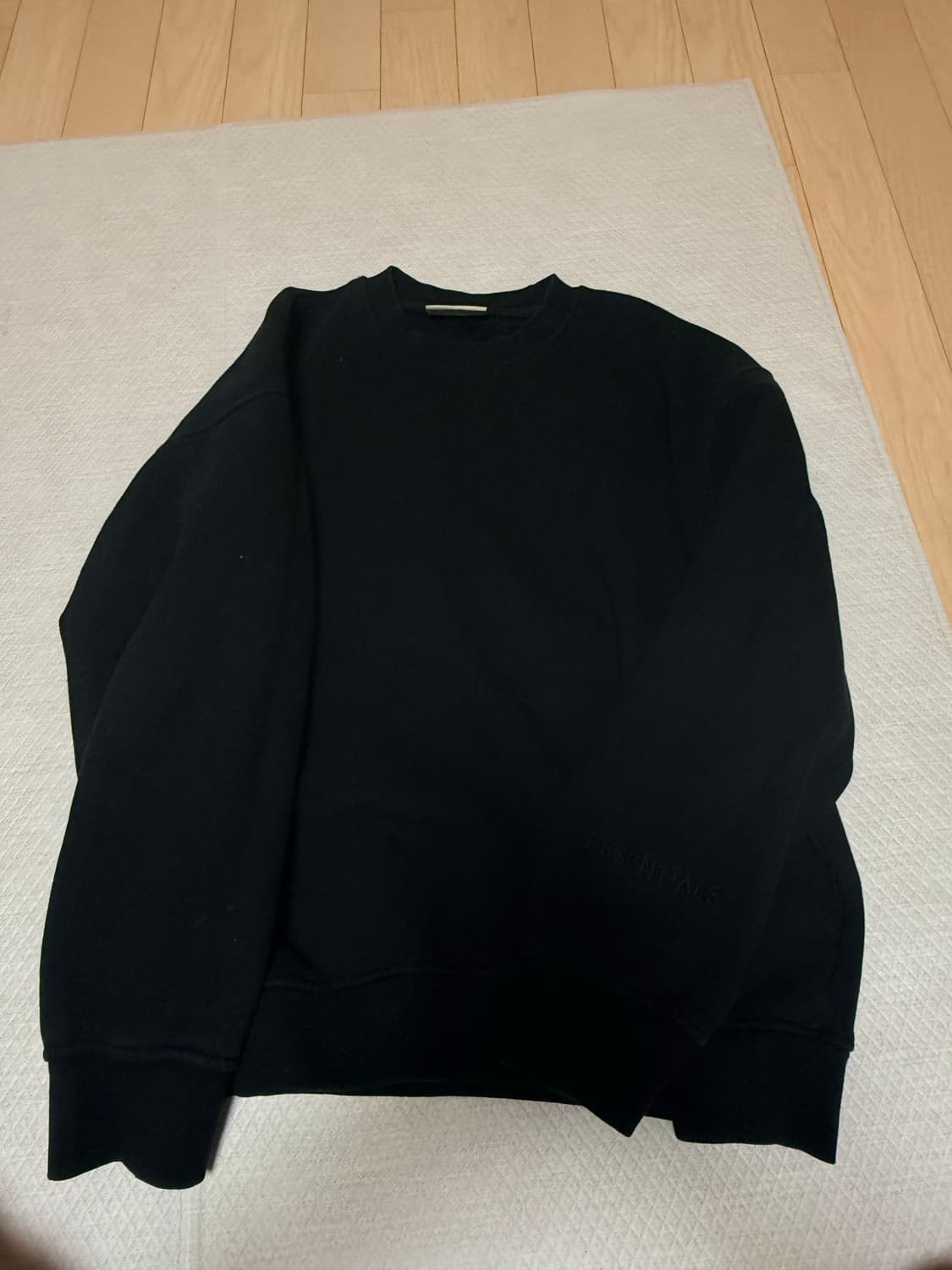 이센셜 맨투맨 블랙 L 상품이미지2