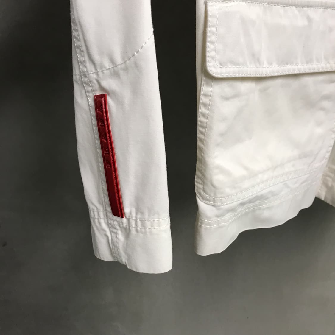프라다 스포츠 화이트 자켓 M 상품이미지4