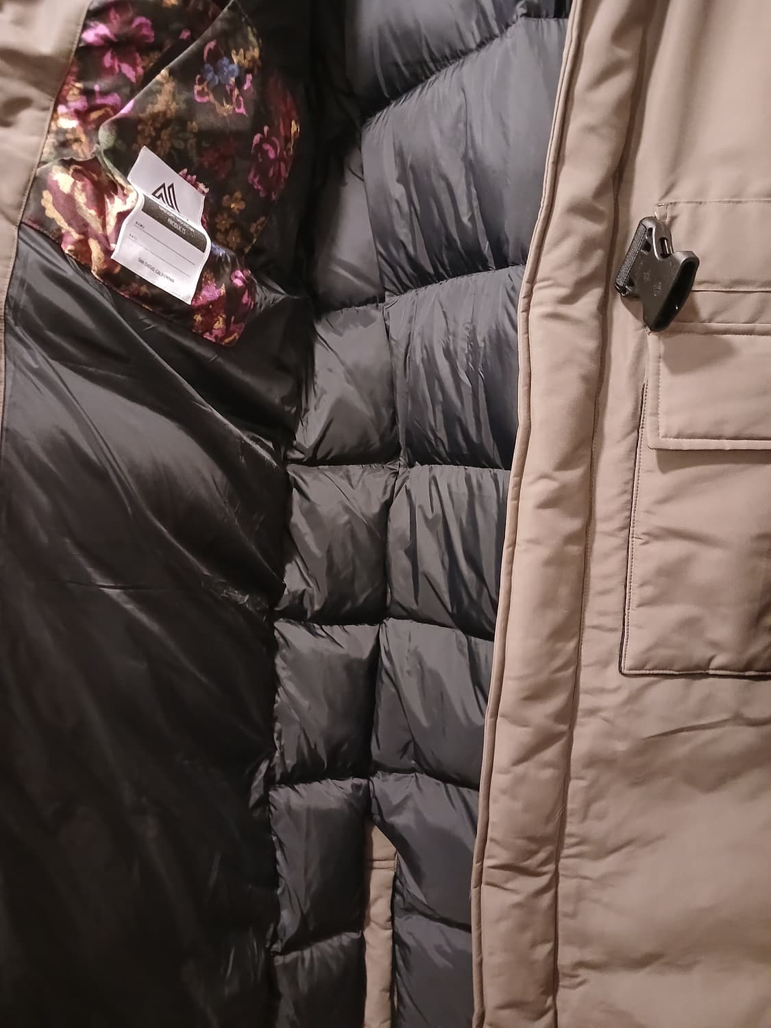 그레고리 정품 남성 롱패딩 L 사이즈 상품이미지3