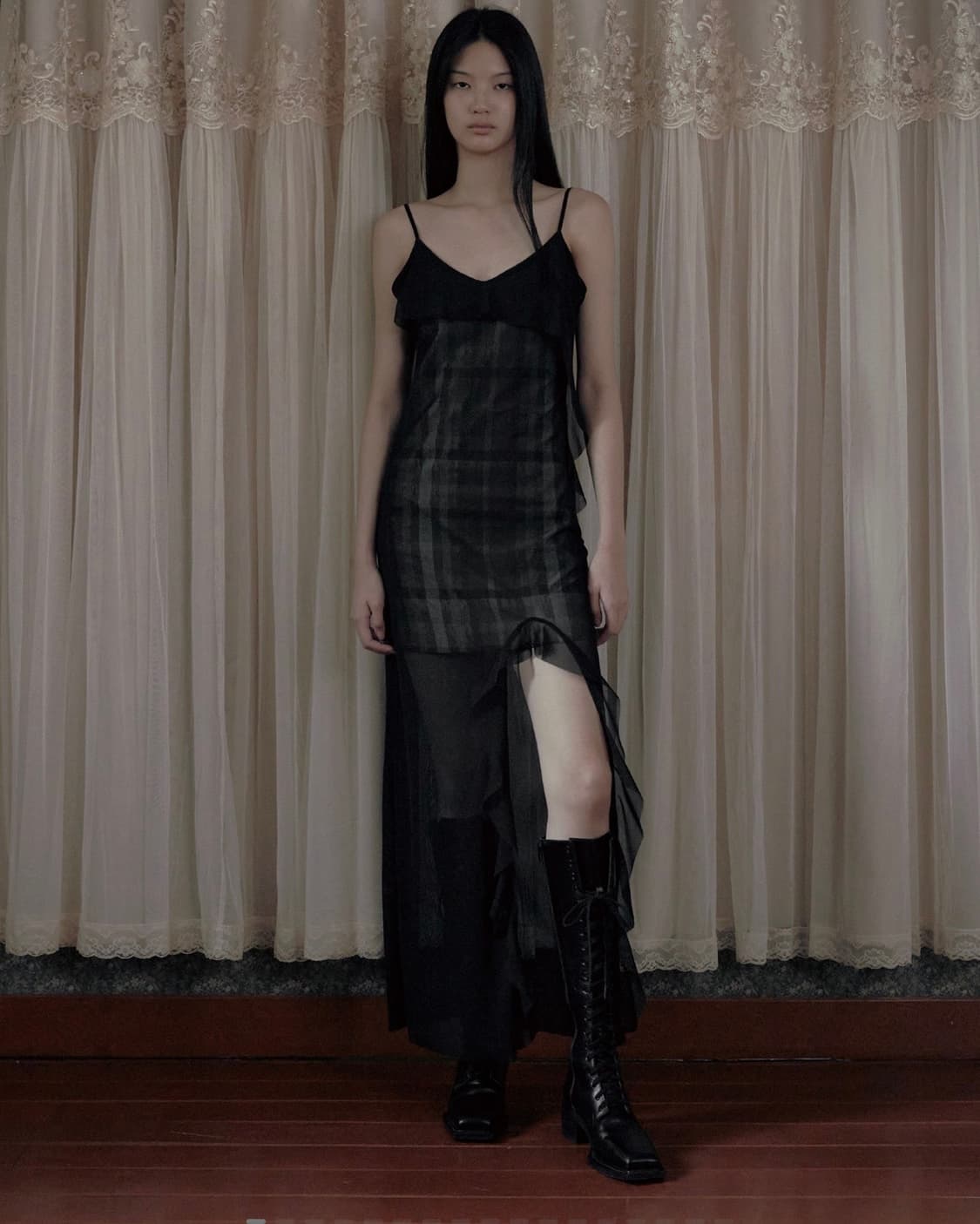 보헤미안서울SEETHROUGH CHECK RUFFLE MAXI DRESS 상품이미지1