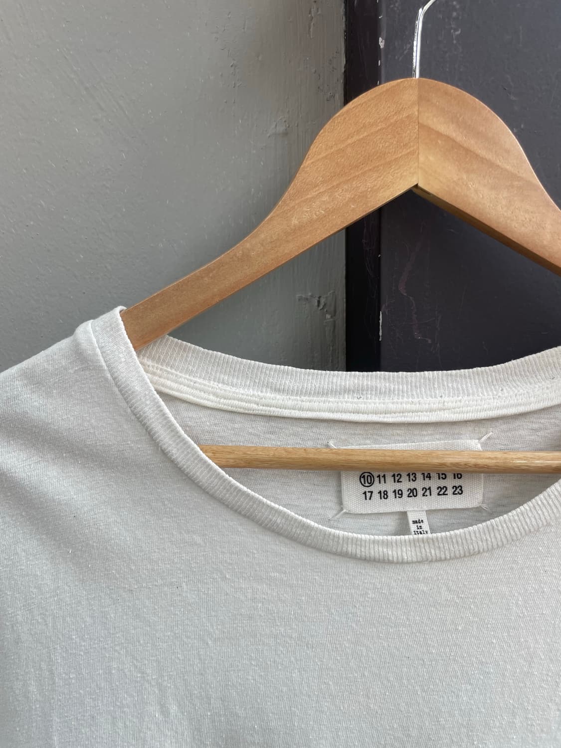 50/ 메종마르지엘라 레플리카 백로고 반팔 상품이미지4