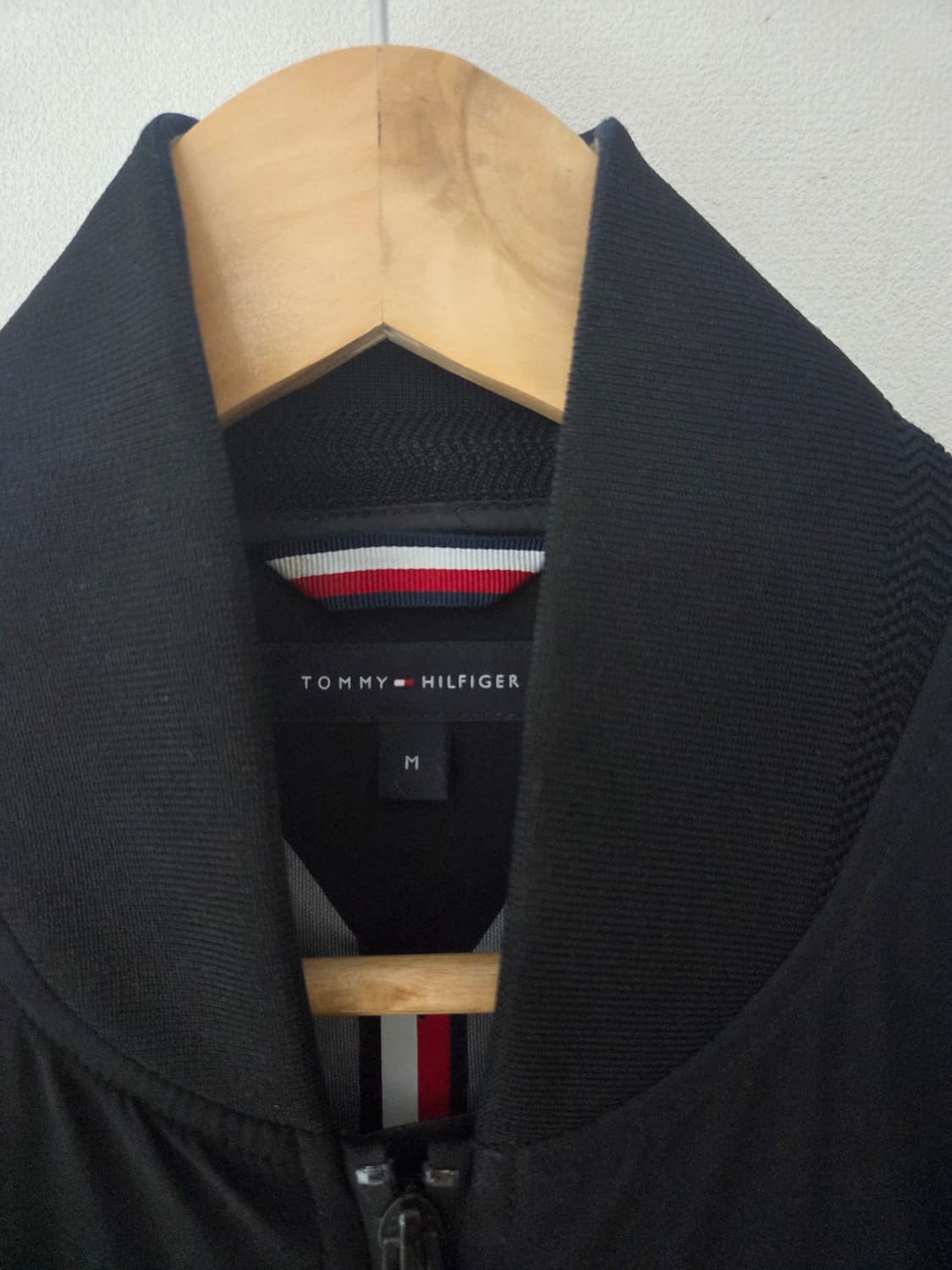타미힐피거 신형 블랙 바람막이 자켓(100사이즈) 상품이미지5