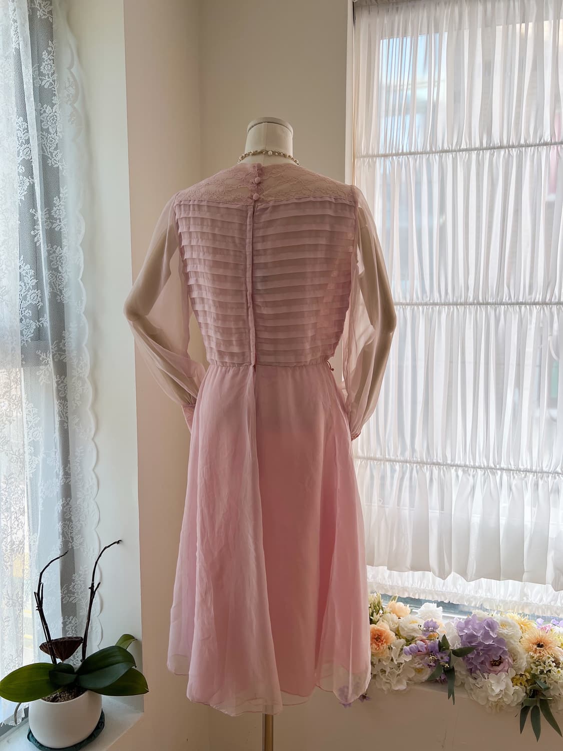 시스루 레이스 넥 쉬폰 플리츠 원피스 상품이미지10